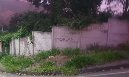 Terreno à venda no Jardim Maristela, Atibaia 