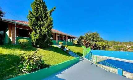 Chácara  á venda com 250 m² com piscina em ótima localização em Bom Jesus dos Pe