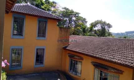 CASA COM 3 DORMITÓRIOS 4 VAGAS EM CONDOMINIO SERRA DA CANTAREIRA MAIRIPORÃ-SP