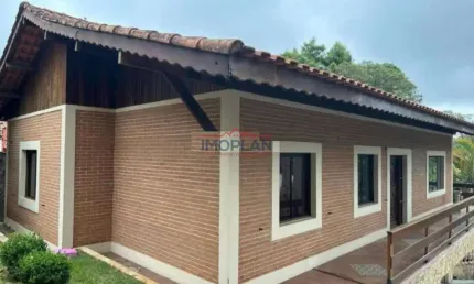 casa de condomínio na Região da Serra da Cantareira, em Mairiporã, São Paulo.