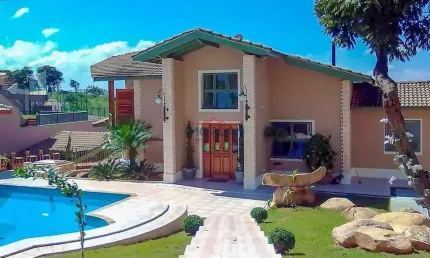 Casa em condomínio fechado com 3 quartos à venda na Vila Santista, Atibaia 