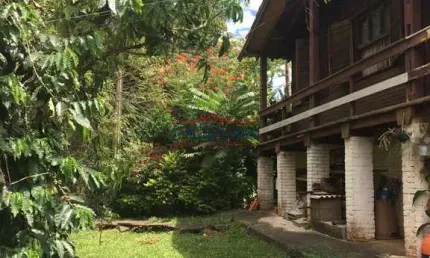 Casa  à venda com 2 Dormitórios  com 120 m² com piscina e varanda em ótima local
