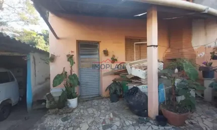 Casa à venda com 2 Dormitórios no Centro - Atibaia/SP