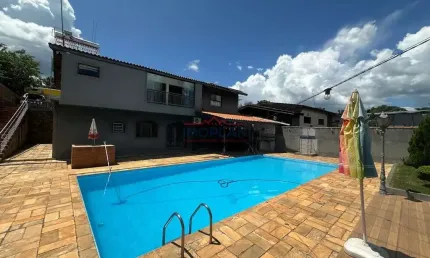 Casa com 5 quartos à venda no Jardim Estância Brasil, Atibaia 