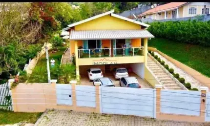 Casa em Condominio Fechado com 4 dormitórios e vista panorâmica