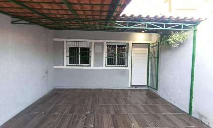 Casa com 2 dormitórios à venda, 55 m² por R$ 250.000,00 - Lomba da Palmeira - Sapucaia do Sul/RS