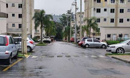 Apartamento térreo com pátio, 2 dormitórios à venda por R$ 195.000 - Santo André - São Leopoldo/RS