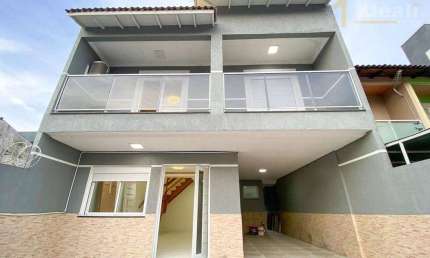 Casa / 4 Quartos / 1 Suíte / Sacadas / 3 Vagas / Porto Verde / Jardim Algarve / Alvorada / RS