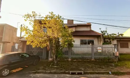 Casa com 3 dormitórios à venda, 165 m² por R$ 699.000,00 - Ipiranga - Sapucaia do Sul/RS