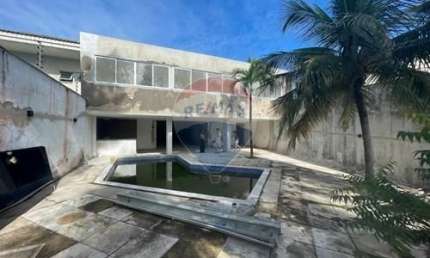 Casa com 5 quartos à venda em Manoel Dias Branco, Fortaleza 