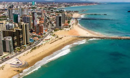 Vende - se Apartamento na Praia do Futuro Com Vista Mar