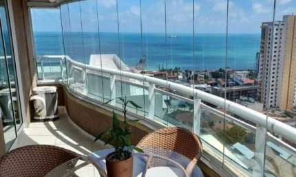 Apartamento à Venda em Praia de Iracema - Fortaleza, CE!**