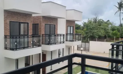 Vende - se Duplex em Condomínio Novo na Praia da Taiba