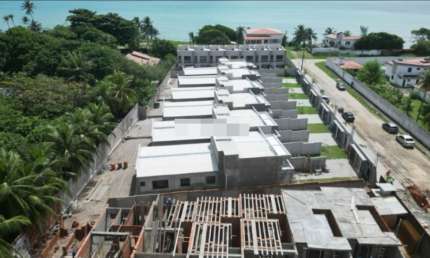 BALI RESIDENCE – CASAS PLANAS E DUPLEX SOLTAS NO PACHECO EM CAUCAIA/CE