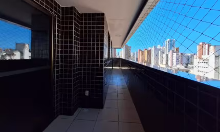 Apartamento com 3 quartos para alugar na Rua Leonardo Mota, 2210, Dionisio Torres, Fortaleza