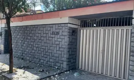 Casa com 4 quartos à venda no Parquelândia, Fortaleza 