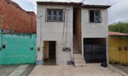 Excelente oportunidade para rentabilidade, ótimo investimento de 4 casas dúplex a 50m2 da av Perimetral sentido Messejana, preço de ocasião $280 MIL.
