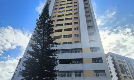 Condomínio Lauro Maia II  Bairro de Fátima – Andar altíssimo