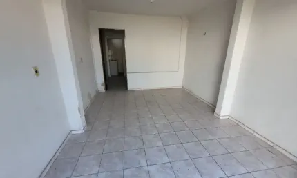Casa na avenida francisco sá, para quem quer investir e morar.