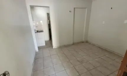 Casa com ponto comercial na av, francisco sá, para quem quer investir e morar