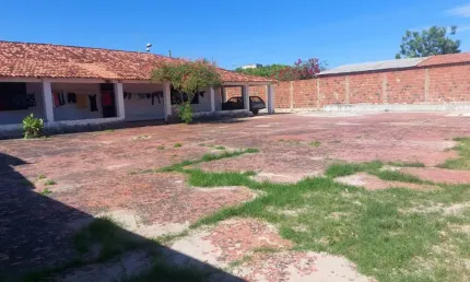 Casa com 6 quartos à venda no Guanacés, Cascavel 