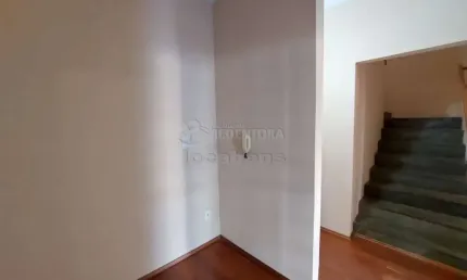 Casa com 2 quartos para alugar no Santos Dumont, São José do Rio Preto 