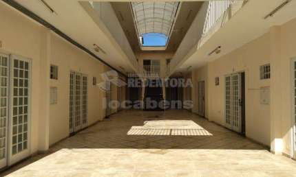 Barracão / Galpão / Depósito para alugar na Vila Toninho, São José do Rio Preto 