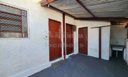 Casa de 02 dormitórios no bairro Vila Boa Esperança