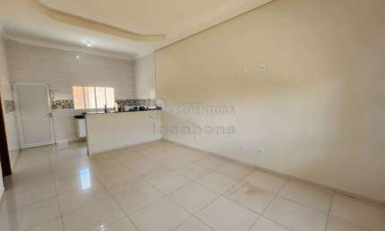 Casa / Padrão - Parque das Amoras II para locação com 02 Dormitórios