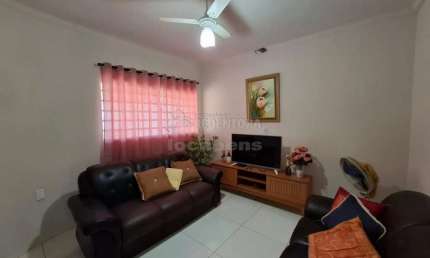 Casa com 3 quartos à venda na Vila Elmaz, São José do Rio Preto 