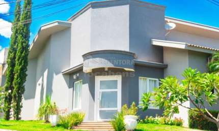 Linda casa com 3 dormitórios com area gourmet no condomínio Village Damha Rio Preto 2