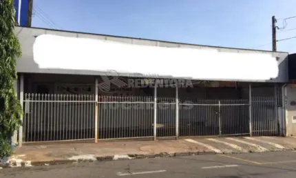 Excelente Salão comercial em Avenida de grande Fluxo em Rio Preto