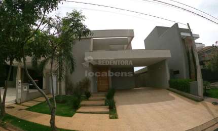 Parque Residencial Damha V - Casa com 03 dormitórios todos com armários sendo 02 tipo apartamento e 01 suíte com closet e Hidro,