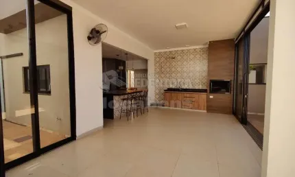 Recanto do lago casa com 3 dormitórios e área de lazer com piscina.