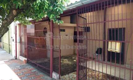 Casa com 2 quartos à venda no Centro, Mirassol 