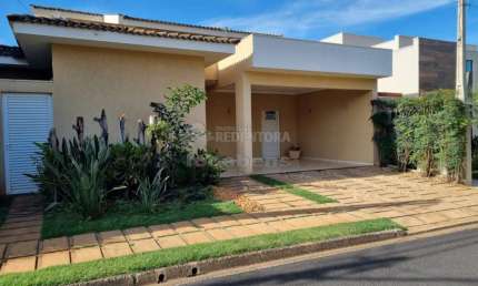 Village Damha Mirassol I - Casa  3 bons dorms, sendo 1 suite, todos com bons armários, sala para 2 ambs, integrada com lazer, boa coz planejada