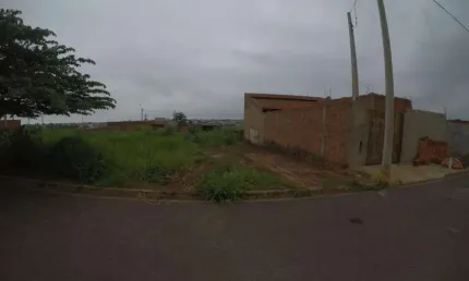 Terreno à venda no Jardim Menezes, Bady Bassitt 