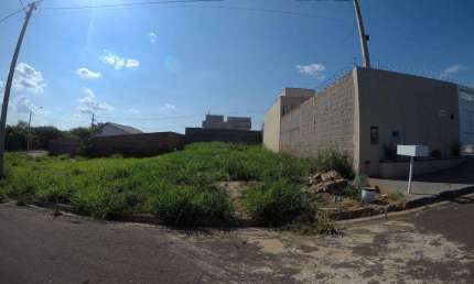 Terreno à venda no Jardim Menezes, Bady Bassitt 