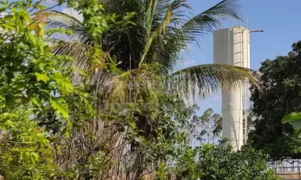 Sítio a 2 km da cidade de tanabi, com 2.5 alqueires (60.500m²), com casa, curral, tanque de peixe, poço artesiano