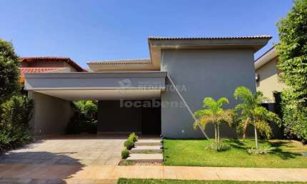 Venda de casa com 04 dormitórios localizada no condomínio Parque Residencial Damha III.