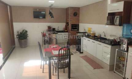 Residencial Parque da Liberdade II com 2 dormitórios