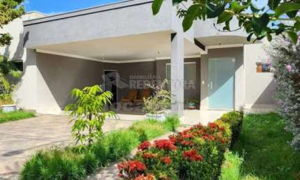 Casa à venda no Village La Montagne - Estuda permuta por apartamento até R$500 mil