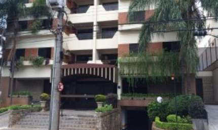 Apartamento no Centro de rio Preto com 3 dormitórios e elevador