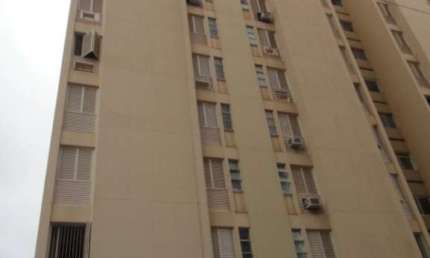 Centro - Esquina, Apto com 3 dorms, 1 deles tipo apto, condomínio com portaria, salão de festas, CHURRASQUEIRA, PISCINA, área privativa de 137m²