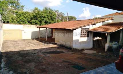 Casa com 3 dormitórios no Parque Residencial Dom Lafayete Libânio