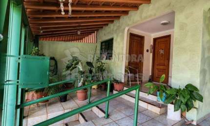 Casa com 4 quartos à venda na Vila Moreira, São José do Rio Preto 
