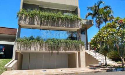 Excelente sobrado no Condominio Village La Montagne com 3 dormitórios, sauna e cozinha gourmet.