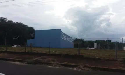 Excelente lote de esquina comercial no Residencial Machado