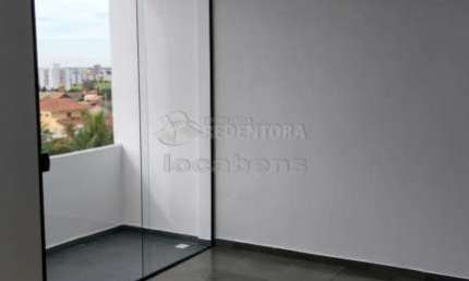 Bairro Universitário - Apartamento com 04 dormitórios à Venda