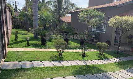 Casa com 4 quartos à venda no Engenheiro Schmidt, São José do Rio Preto 
